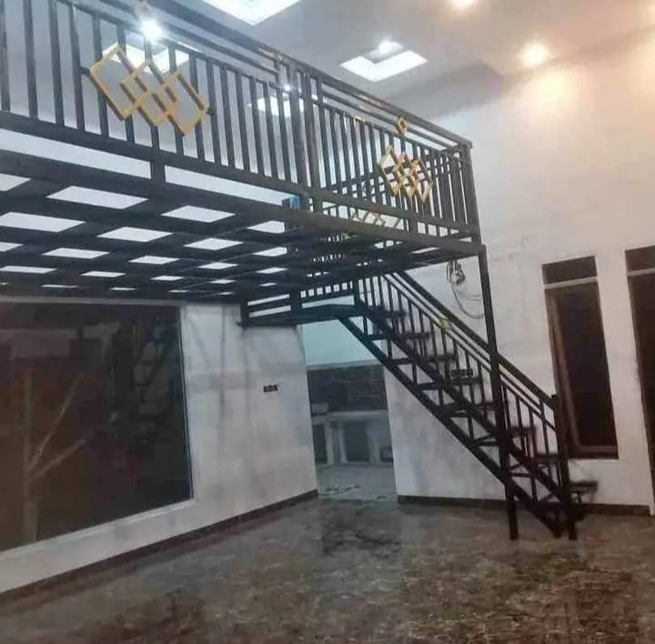 Balkon & Mezzanine